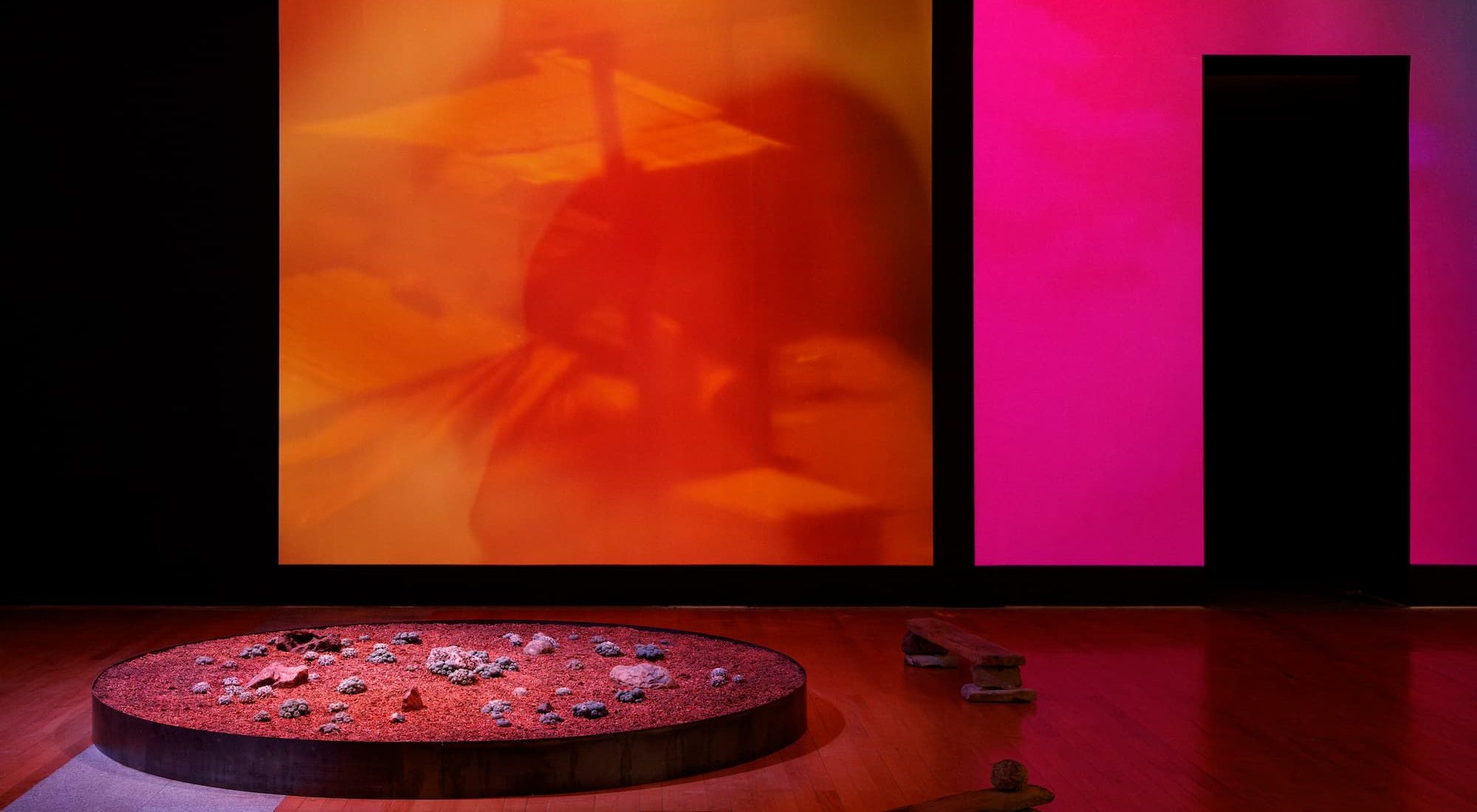 Vista da exposição «Evidence: Soundwalk Collective e Patti_Smith». Fotografia de António Jorge Silva.