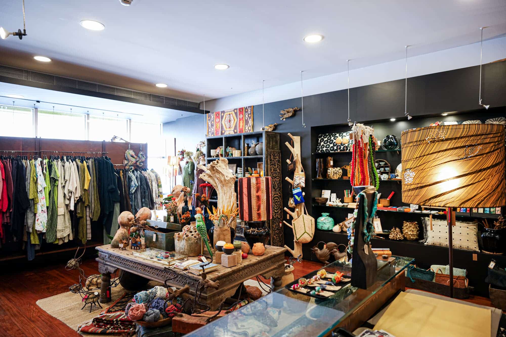 Mercadores de Memórias (c) José Carlos Carvalho