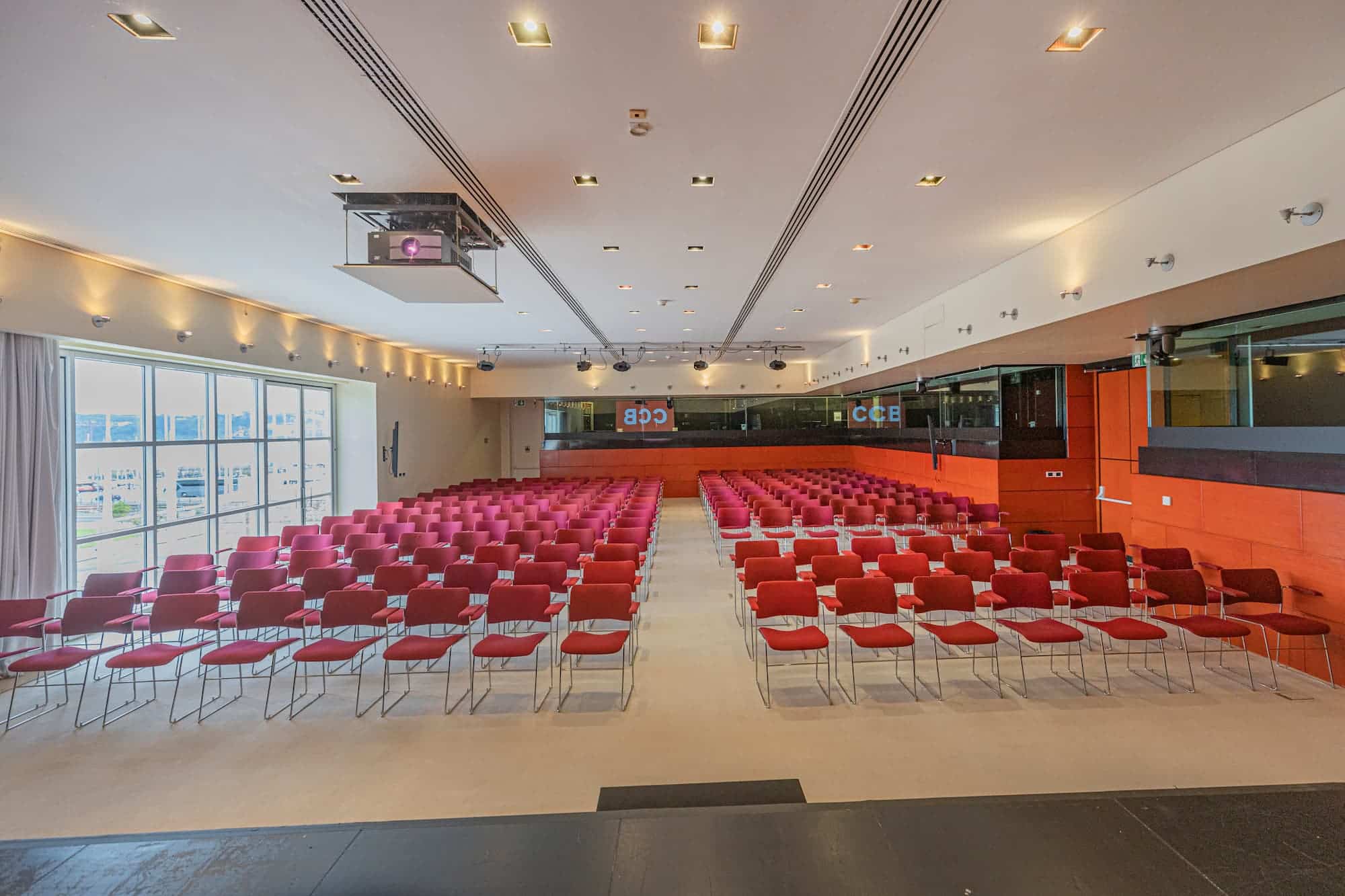 http://Sala%20Sophia%20Mello%20Breyner